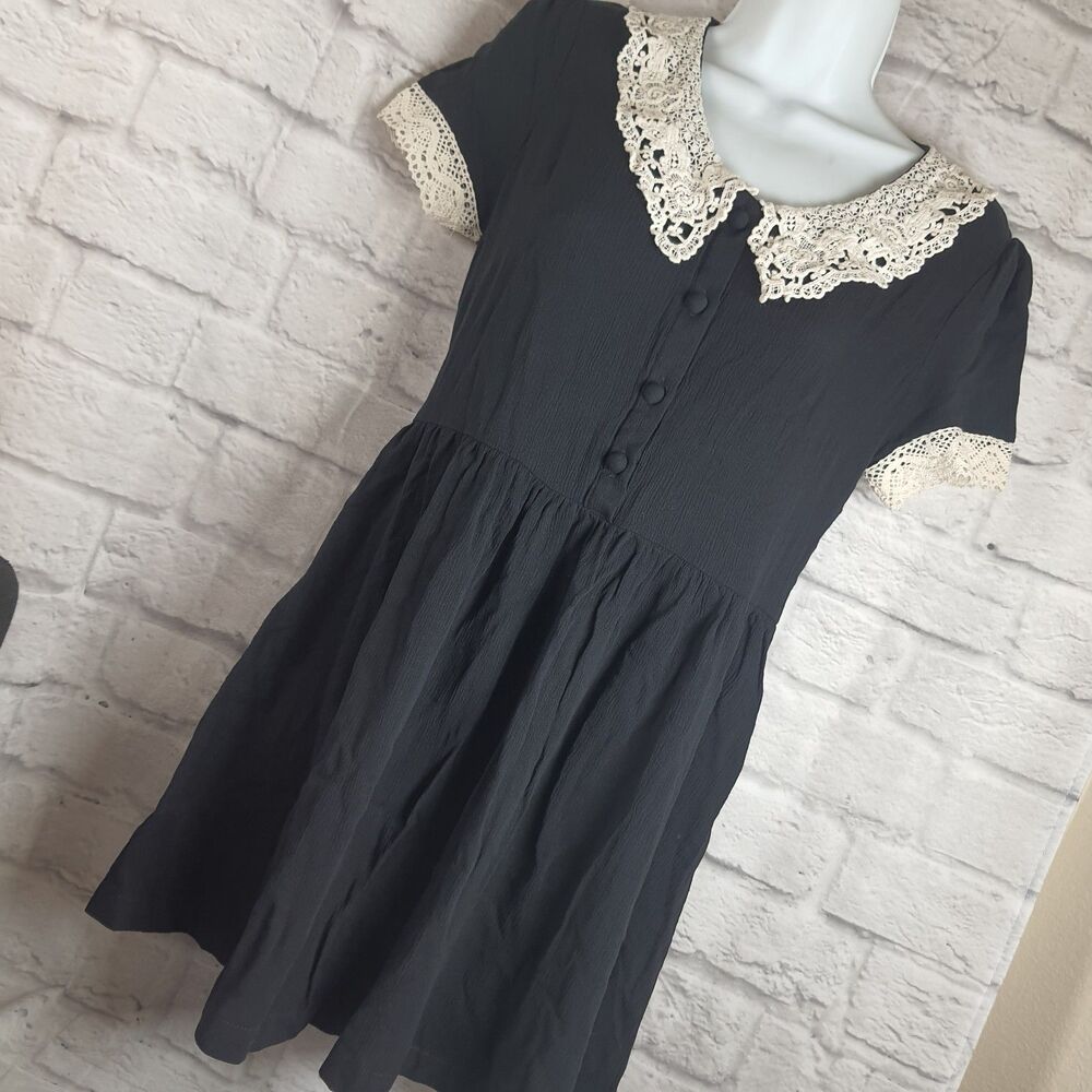 Widow Wednesday Addams Costume Dress Size Small Black Lace Collared